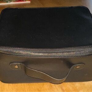 Elegant Black Makeup Brush Case